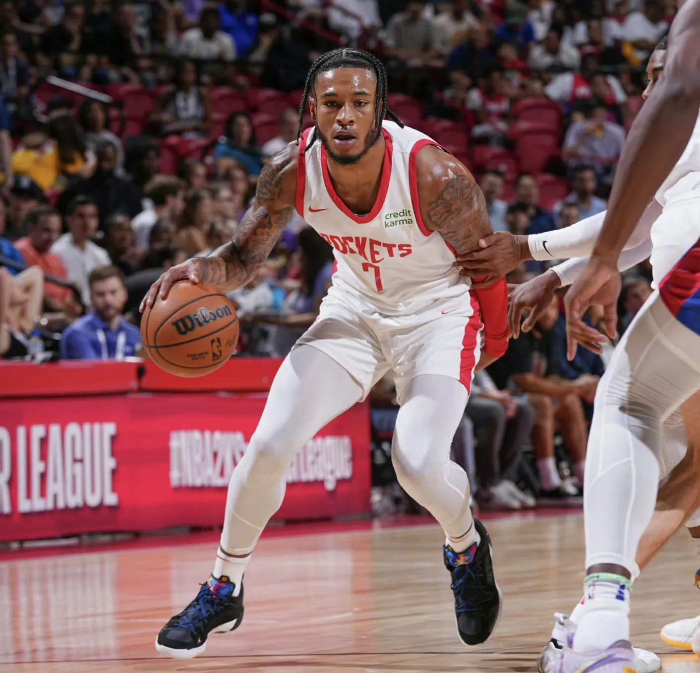 海星体育-休斯敦火箭发布备战花絮，冲刺阶段再遭质疑，亚冠任务艰巨，资深球员宣示担当的简单介绍