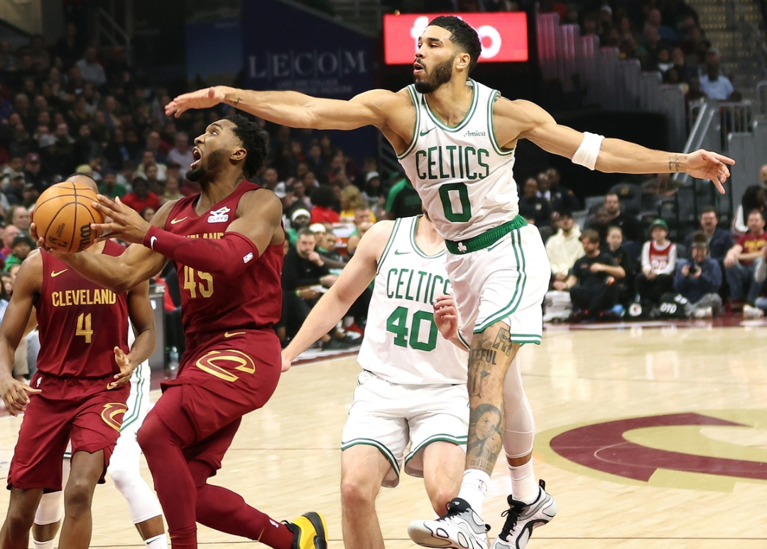 海星体育-关于塔图姆在法国队比赛中关键助攻，势不可挡引发热议！的信息