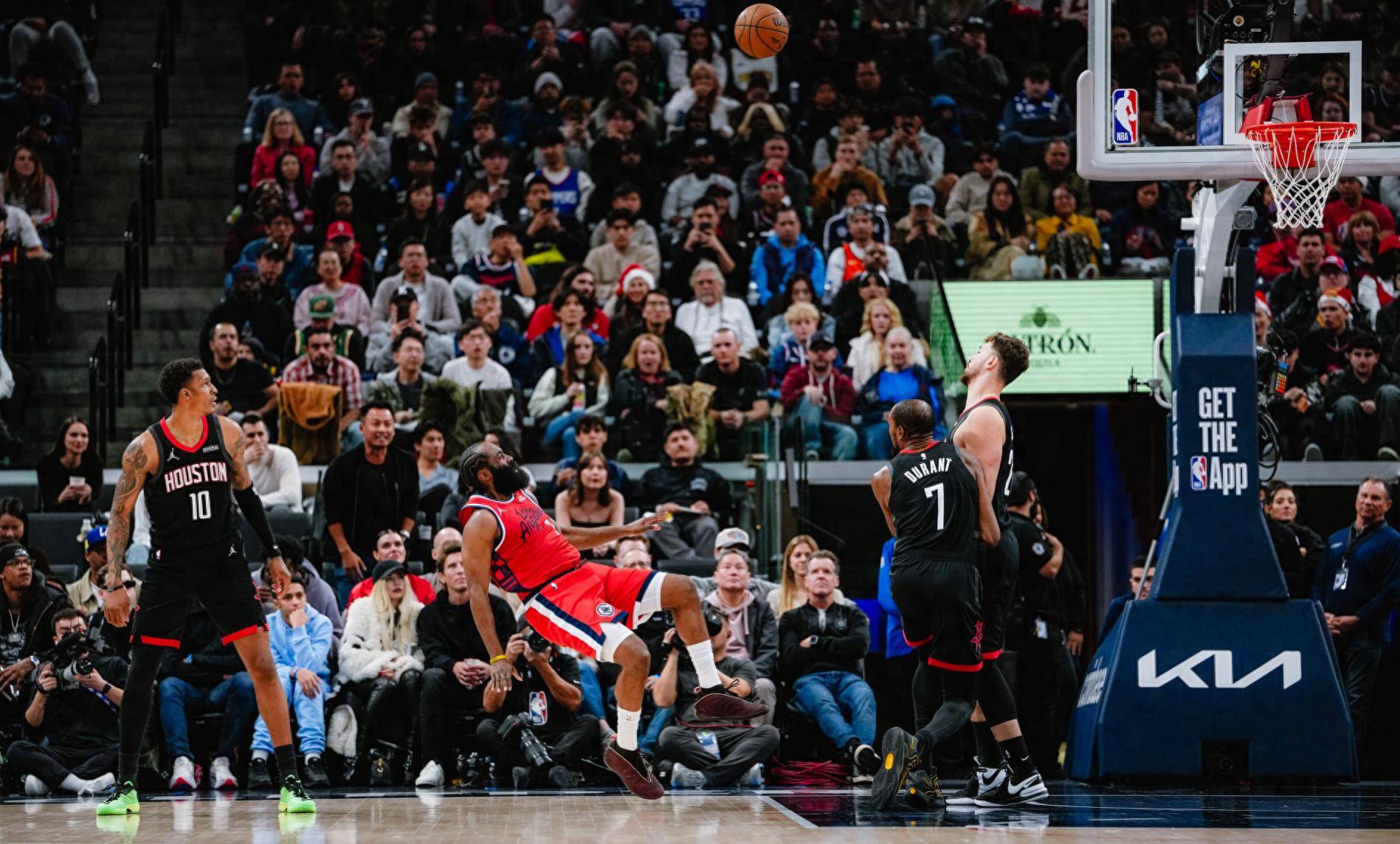 海星体育- 哈登足球 