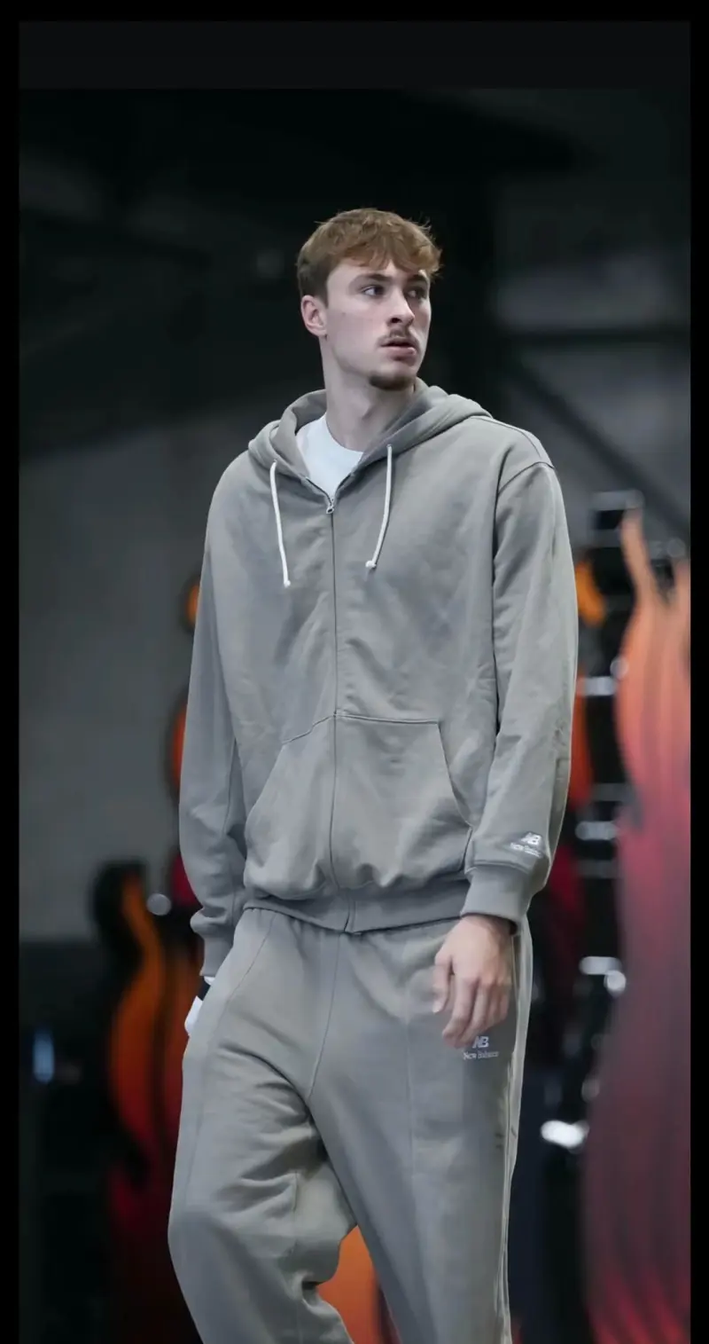 内马尔迎来三赛季高光表现，快船球迷沸腾！的简单介绍